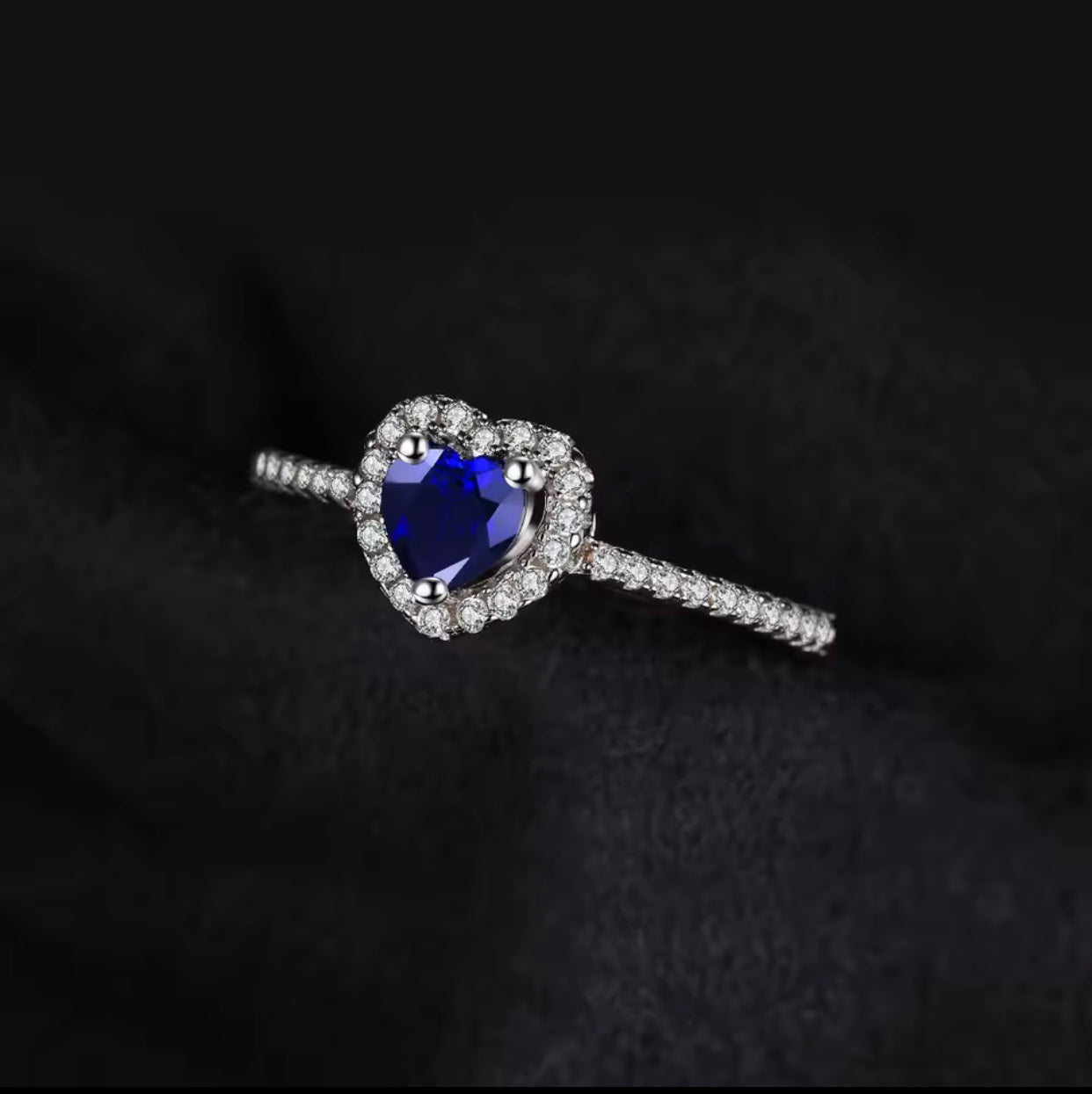 Corazón de zafiro azul